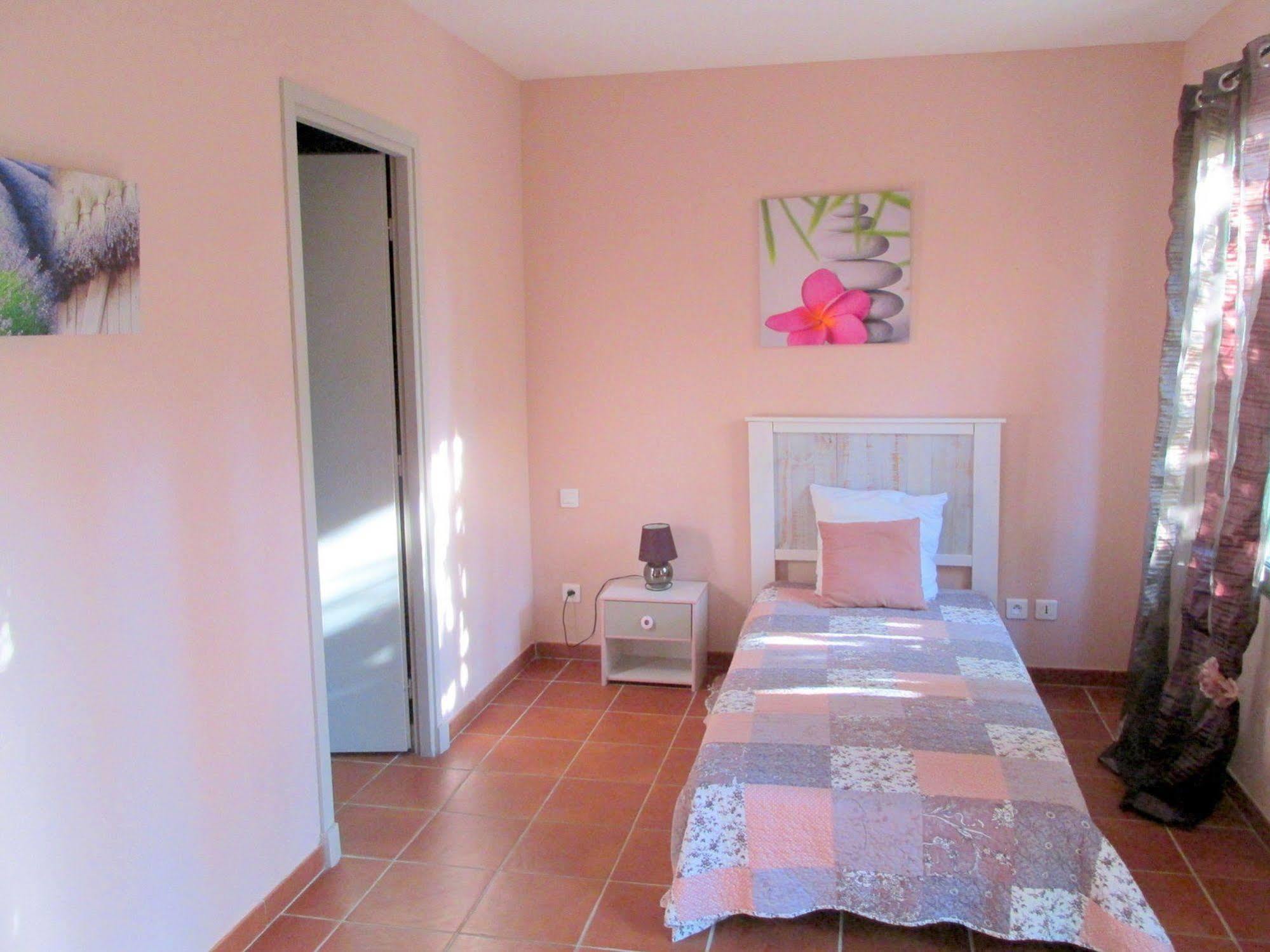 ניס Chambre D'Hotes Serenita Di Giacometti מראה חיצוני תמונה